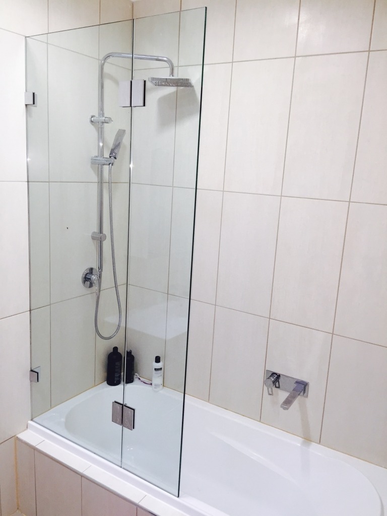 Bi Fold Shower Screen