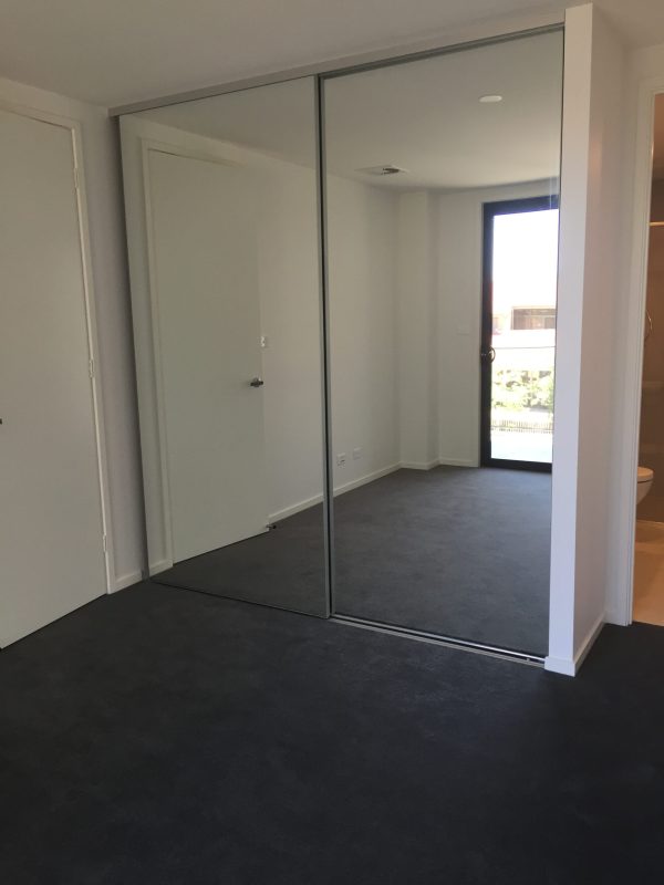 Wardrobe Doors Semi Frameless Door